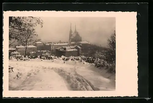 AK Brünn, Stadtansicht im Winter mit Blick zum Dom