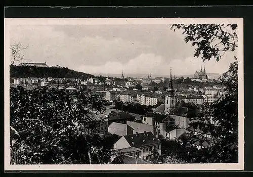 AK Brünn, Gesamtansicht der Stadt, Blick zum Dom im Hintergrund