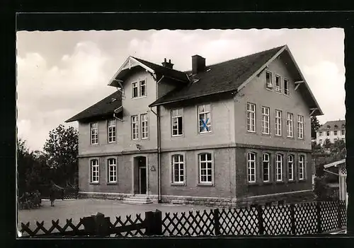 AK Marbach a. N., vor der Jugendherberge