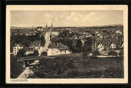 AK Ludwigsburg, Generalansicht der Stadt mit der Stadtkirche
