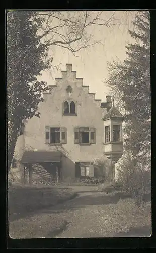 AK Berneck, im Garten am Landhaus, vor dem Erker