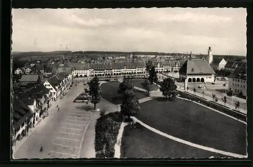 AK Freudenstadt im Schwarzwald, Blick auf den Marktplatz mit dem Stadthaus