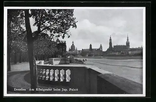 AK Dresden-Neustadt, am Königsufer beim Jap. Palais