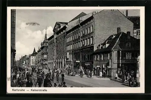 AK Karlsruhe, belebte Kaiserstrasse