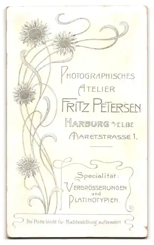 Fotografie Petersen, Hamburg, Maretsrasse 1, Dame in eleganter Kleidung