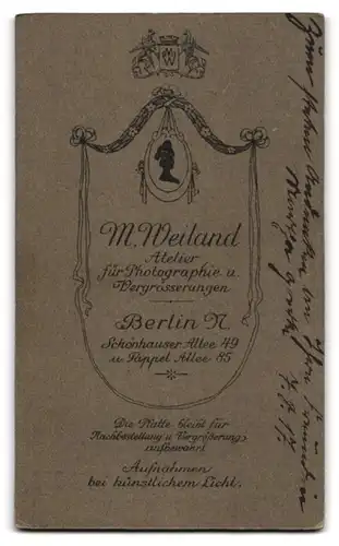 Fotografie M. Weiland, Berlin-N., Schönhauser Allee 49, Junge Dame mit moderdner Frisur