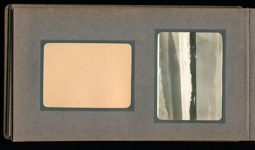 Fotoalbum mit 94 Fotografien, Reisealbum Lt. d.R. Georg F. Sieland, Hundedressur, Schiffshebewerk Dortmund, Luisentempel 10