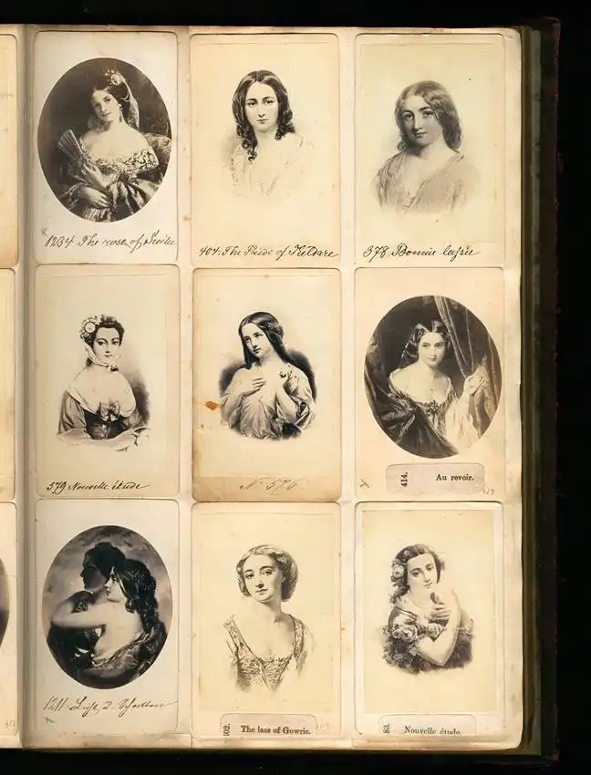 Fotoalbum mit 338 CDV Fotografien, Kunst, Frauen, Liebespaare, Statuen, Genreszenen, Tiere 0
