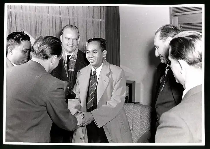 21 Fotografien Gerhard Hillmer, Potsdam & John Christensen, Göteborg, Ausstellung Messe - Leipzig, DDR Funkionäre 17