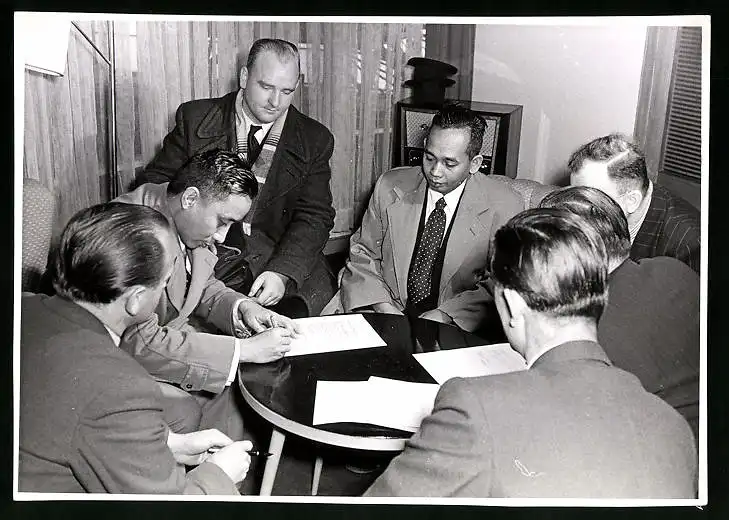 21 Fotografien Gerhard Hillmer, Potsdam & John Christensen, Göteborg, Ausstellung Messe - Leipzig, DDR Funkionäre 18