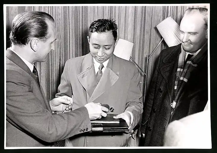 21 Fotografien Gerhard Hillmer, Potsdam & John Christensen, Göteborg, Ausstellung Messe - Leipzig, DDR Funkionäre 20