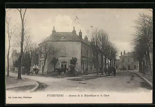 AK Pithiviers, Avenue de la République et la Gare, Bahnhof