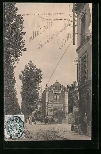 AK Le Perreux, L`Entrée du Parc, Avenue Ledru-Rollin