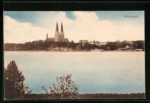 AK Neuruppin, Panorama hinter Wasser