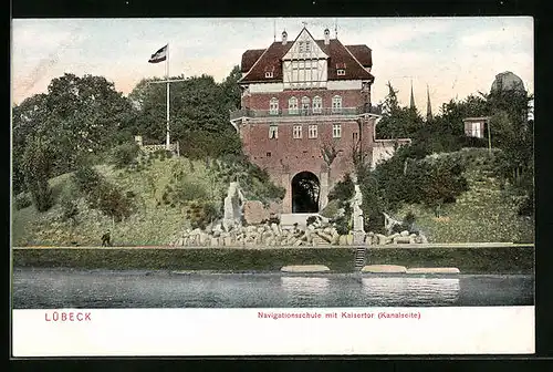 AK Lübeck, Navigationsschule mit Kaisertor