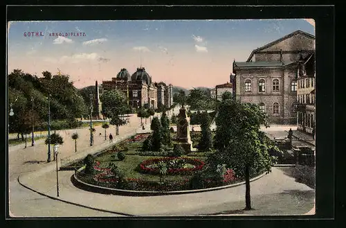 AK Gotha, Arnoldiplatz mit Denkmälern