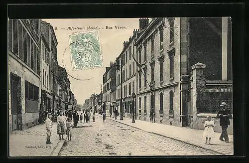 AK Alfortville, Rue Véron, Strassenpartie
