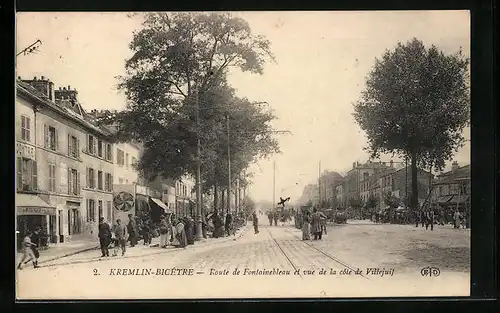 AK Kremlin-Bicetre, Route de Fontainebleau et vue de la cote de Villejuif