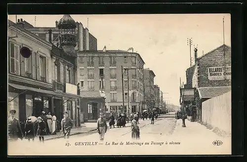 AK Gentilly, La Rue de Montrouge au Passage a niveau
