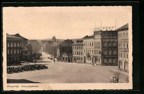 AK Bayreuth, Bahnhofstrase mit Hotel Post und Bahnhof-Hotel