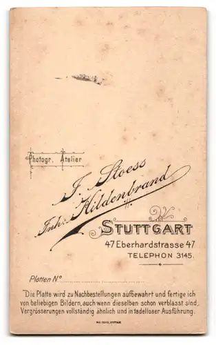 Fotografie J. Stoess, Stuttgart, Eberhardstr. 47, Junge Dame im hübschen Kleid