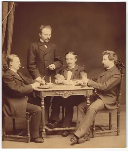 Fotografie Edelmänner beim Kartenspiel, Herren spielen Skat
