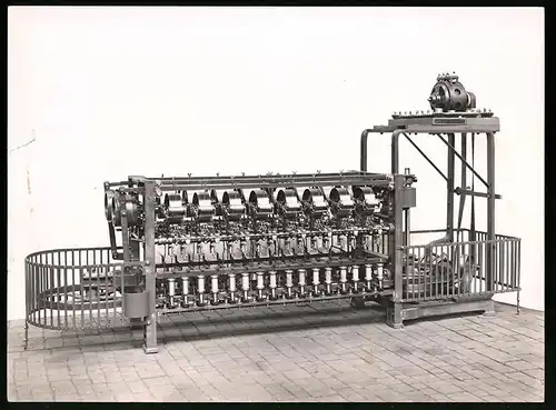 Fotografie Hermann Linck, Winterthur, Spinnmaschine der Maschinenfabrik Jakob Jaeggli in Oberwinterthur