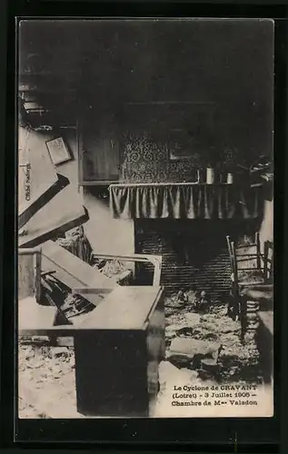 AK Cravant, Le Cyclone, 3 Juillet 1905, Chambre de Mme Valadon, Unwetter