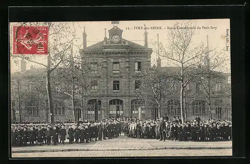 AK Ivry-sur-Seine, Ecole communale du Petit-Ivry