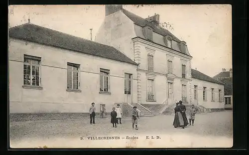 AK Villecresnes, Ecoles