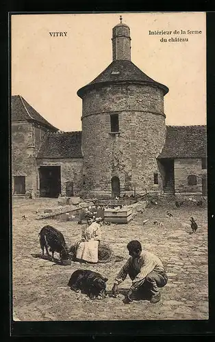 AK Vitry, Intérieur de la ferme du chateau