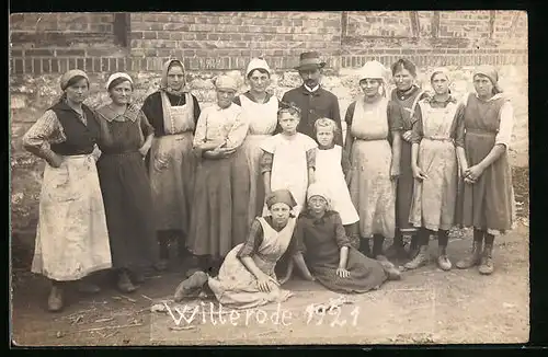 Foto-AK Willerode, Dorftypen 1921, Arbeiterinnen und Hausfrauen