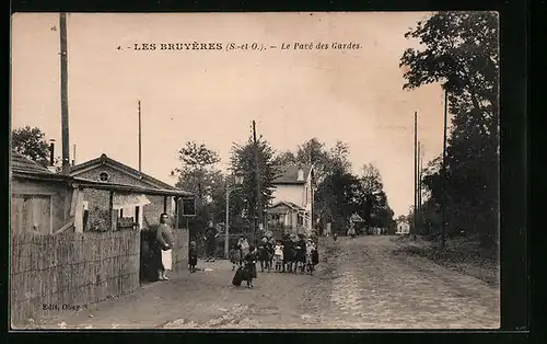 AK Les Bruyéres, Le Pave des Gardes