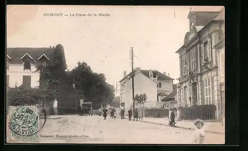 AK Domont, La Place de la Mairie