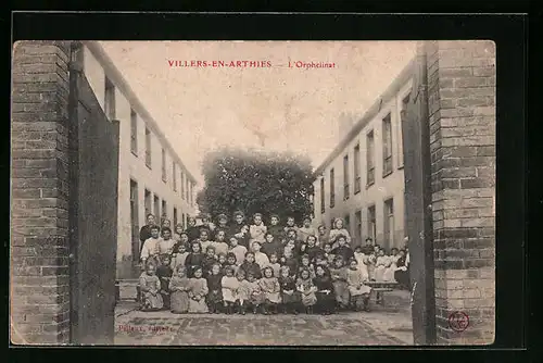 AK Villers-en-Arthies, L`Orphelinat