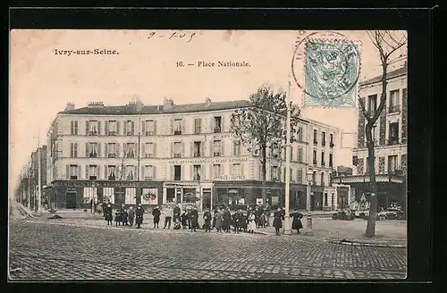AK Ivry-sur-Seine, Place Nationale