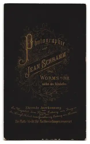 Fotografie J. Schramm, Worms a. Rh., Jüngling mit Zwicker