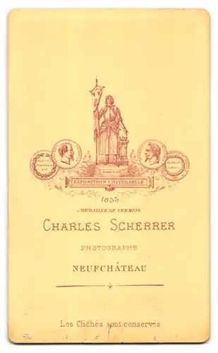Fotografie Charles Scherrer, Neufchâteau, Bürgerliche Dame in zeitgenössischer Kleidung
