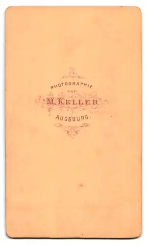 Fotografie M. Keller, Augsburg, Portrait älter Dame im Biedermeierkleid mit hochgebundenen Haaren