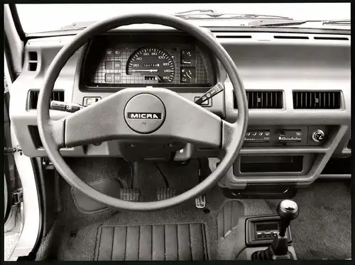 Fotografie Auto Nissan Micra, Innenraum Cockpit
