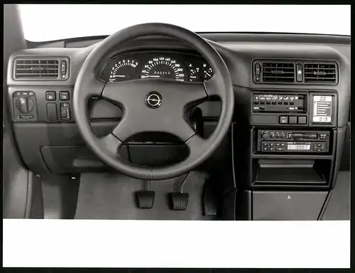 Fotografie Auto Oel Calibra, Cockpit - Innenraum