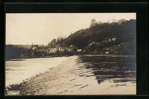 Foto-AK Dun-sur-Meuse, Flusspartie mit Wehr