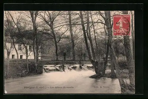 AK Périgny, Les ecluses du moulin