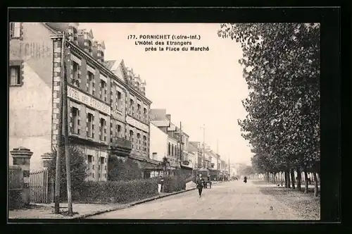 AK Pornichet, L`Hotel des Etrangers près la Place du Marché