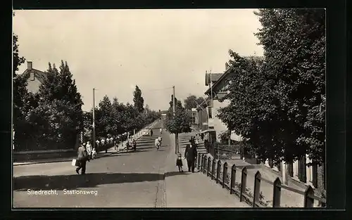 AK Sliedrecht, Stationsweg