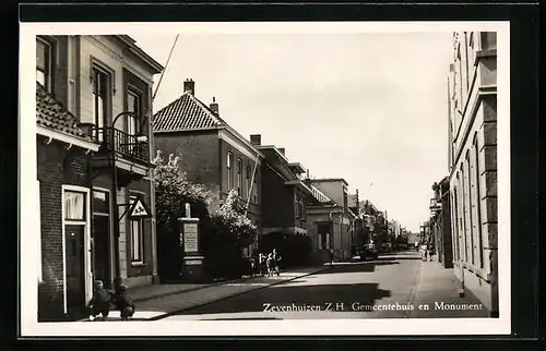 AK Zevenhuizen Z.H., Gemeentehuis en Monument