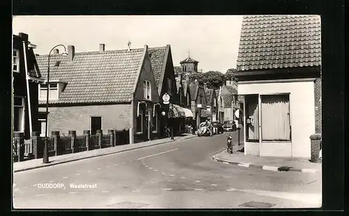 AK Ouddorp, Weststraat