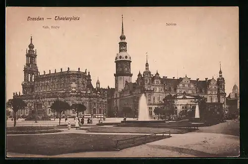 AK Dresden, Theresienplatz mit Kath. Kirche und Schloss