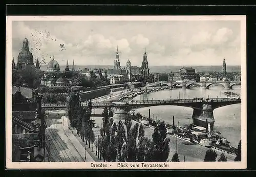 AK Dresden, Blick vom Terrassenufer auf den Ort mit Brücken