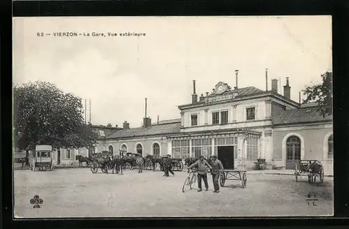 AK Vierzon, la Gare, Vue extérieure